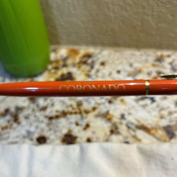 Hotel Del Coronado Orange and gold Pen - Picture 1 of 6